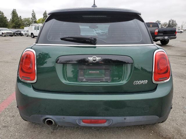 WMWXP5C53J2G63745 - 2018 MINI COOPER GREEN photo 6