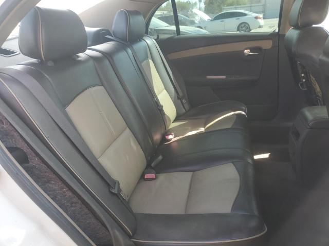 1G1ZK577684242998 - 2008 CHEVROLET MALIBU LTZ WHITE photo 10