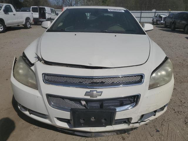 1G1ZK577684242998 - 2008 CHEVROLET MALIBU LTZ WHITE photo 5