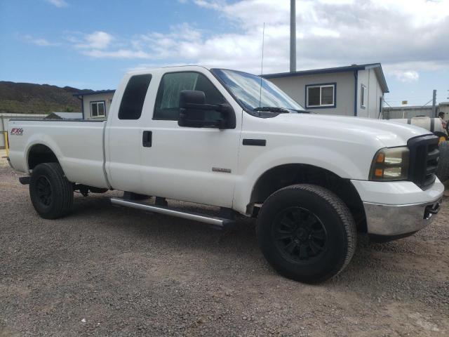 1FTWX31P85EC62409 - 2005 FORD F350 SRW SUPER DUTY WHITE photo 4