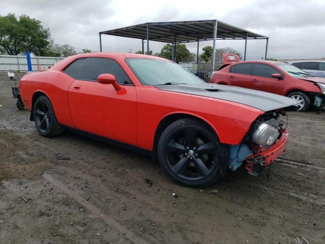 2B3CJ4DVXAH173532 - 2010 DODGE CHALLENGER SE RED photo 4