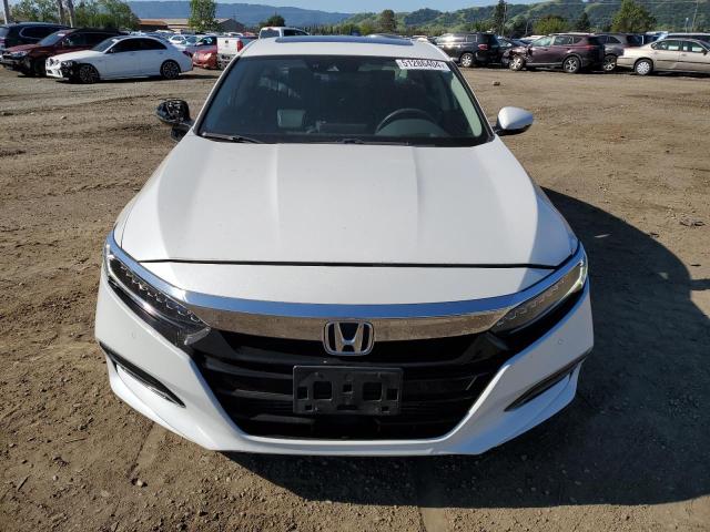 1HGCV1F97JA065208 - 2018 HONDA ACCORD TOURING WHITE photo 5