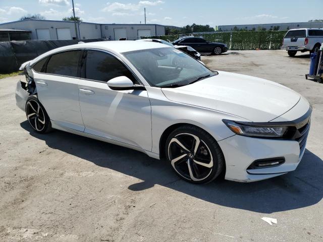 1HGCV1F31JA119341 - 2018 HONDA ACCORD SPORT WHITE photo 4