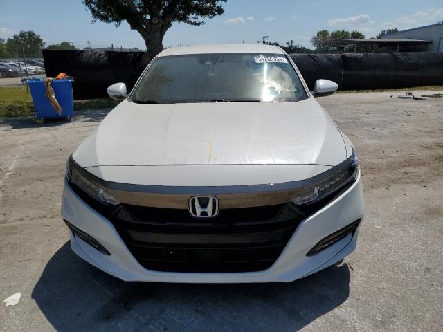 1HGCV1F31JA119341 - 2018 HONDA ACCORD SPORT WHITE photo 5