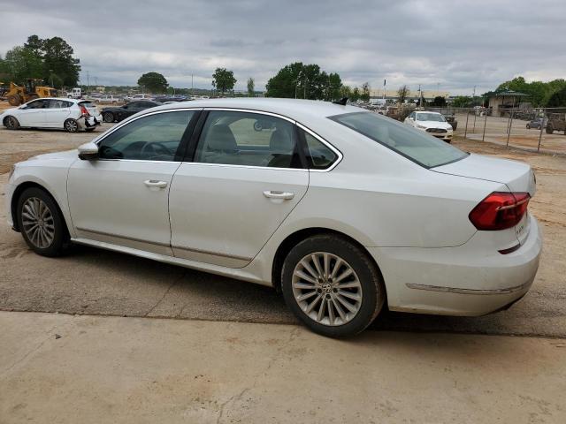 1VWBS7A30GC010697 - 2016 VOLKSWAGEN PASSAT SE WHITE photo 2