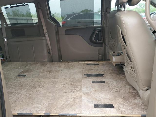 2A4RR8DG5BR633888 - 2011 CHRYSLER TOWN & COU TOURING L GOLD photo 11