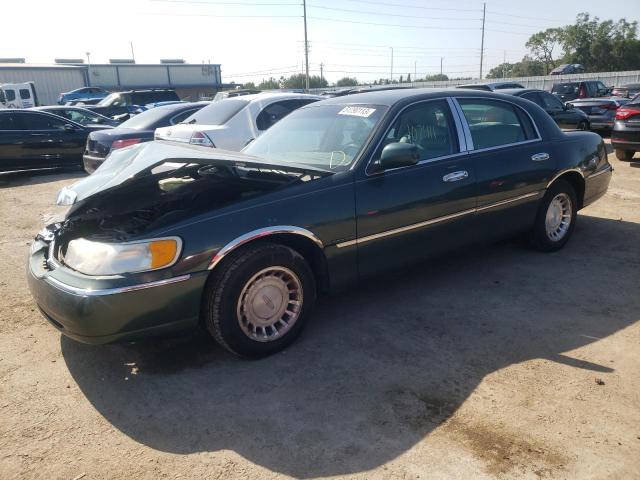 1LNHM81W0YY938873 - 2000 LINCOLN TOWN CAR EXECUTIVE GREEN photo 1