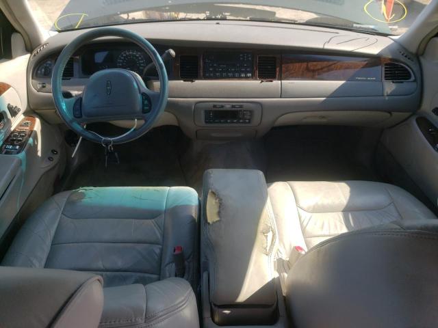 1LNHM81W0YY938873 - 2000 LINCOLN TOWN CAR EXECUTIVE GREEN photo 8