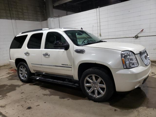 1GKFK03299R198706 - 2009 GMC YUKON DENALI WHITE photo 4