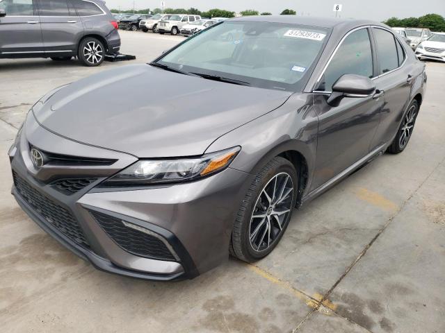 4T1G11AKXNU716076 - 2022 TOYOTA CAMRY SE GRAY photo 1