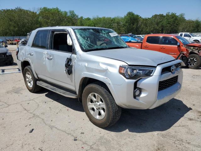 JTEBU5JR1F5241970 - 2015 TOYOTA 4RUNNER SR5 SILVER photo 4