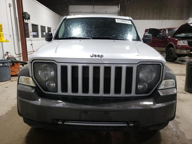 1J4PN3GK1BW542839 - 2011 JEEP LIBERTY RENEGADE SILVER photo 5