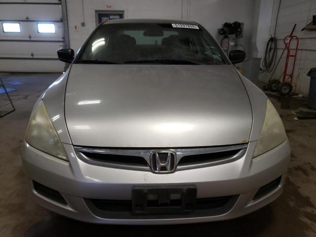 1HGCM56187A059348 - 2007 HONDA ACCORD VALUE SILVER photo 5