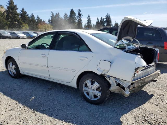 4T1BE32K55U579833 - 2005 TOYOTA CAMRY LE WHITE photo 2