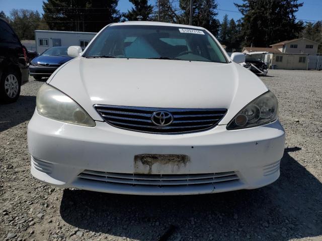 4T1BE32K55U579833 - 2005 TOYOTA CAMRY LE WHITE photo 5