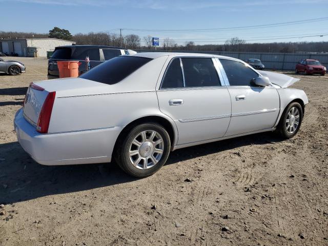 1G6KA5EY7AU118254 - 2010 CADILLAC DTS WHITE photo 3