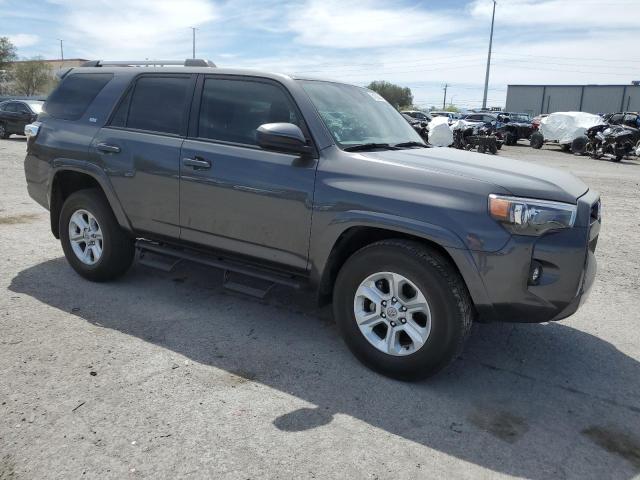 JTEEU5JR3P5286214 - 2023 TOYOTA 4RUNNER SR5 GRAY photo 4