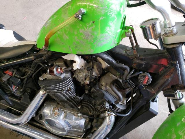 JH2RC44895M800115 - 2005 HONDA VT750 DC GREEN photo 9