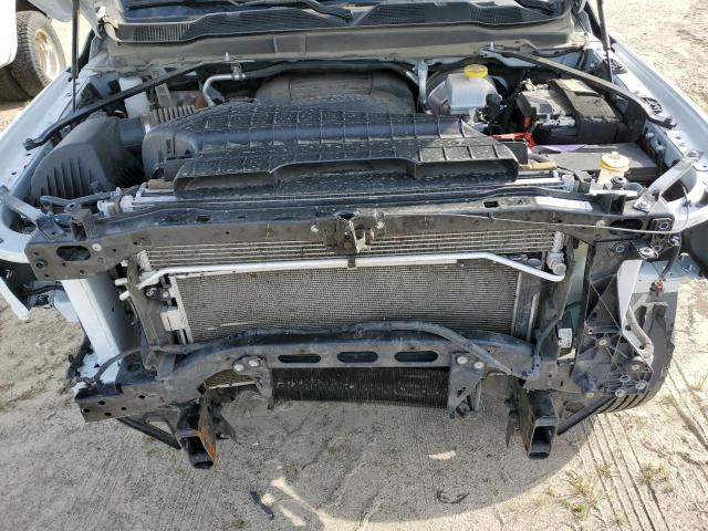 3C6UR5DJ1NG215467 - 2022 RAM 2500 BIG HORN/LONE STAR WHITE photo 11