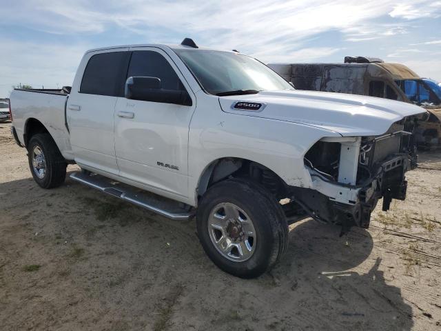 3C6UR5DJ1NG215467 - 2022 RAM 2500 BIG HORN/LONE STAR WHITE photo 4