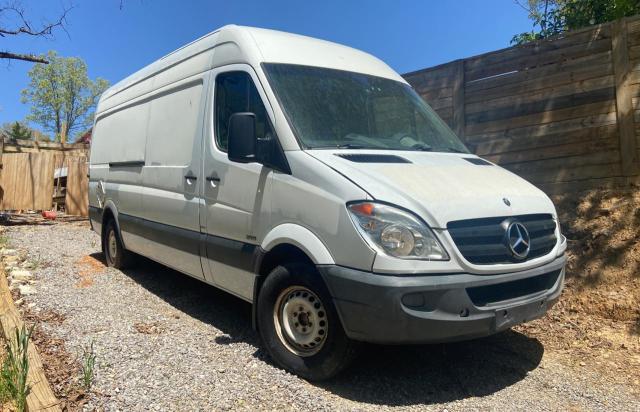 WD3PE8CB0C5691429 - 2012 MERCEDES-BENZ SPRINTER 2500 WHITE photo 2