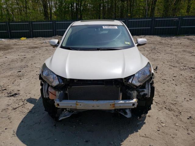 3CZRU6H50JM725900 - 2018 HONDA HR-V EX WHITE photo 5