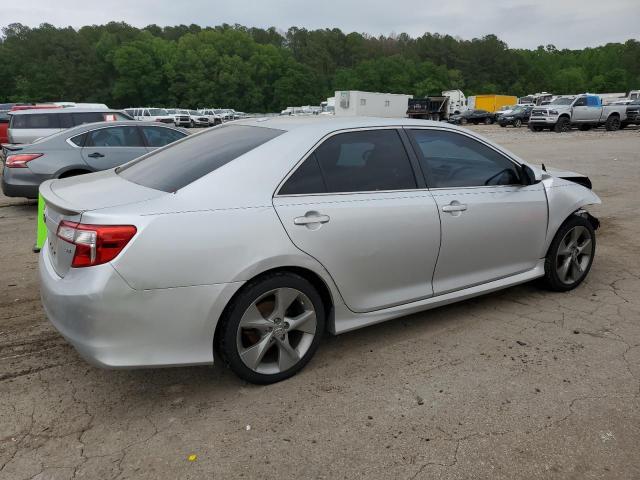 4T1BK1FKXCU015745 - 2012 TOYOTA CAMRY SE SILVER photo 3