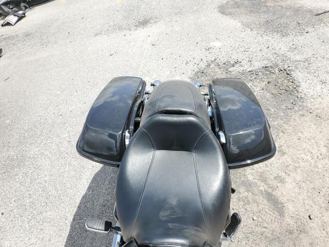 1HD1KHC1XJB661055 - 2018 HARLEY-DAVIDSON FLTRX ROAD GLIDE BLACK photo 6