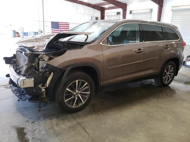 5TDJZRFH8KS705169 - 2019 TOYOTA HIGHLANDER SE BROWN photo 1