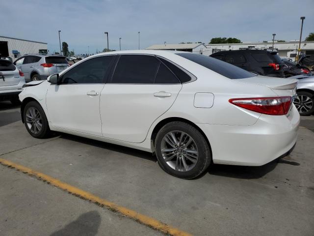 4T1BF1FK9HU338616 - 2017 TOYOTA CAMRY LE WHITE photo 2