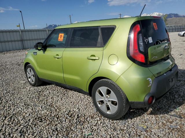 KNDJN2A20G7830724 - 2016 KIA SOUL GREEN photo 2