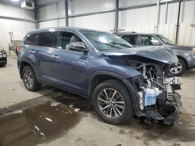 5TDJZRFH0KS957269 - 2019 TOYOTA HIGHLANDER SE Синій фото 4