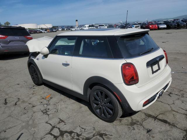 WMWXR5C02L2M18241 - 2020 MINI COOPER S BEIGE photo 2