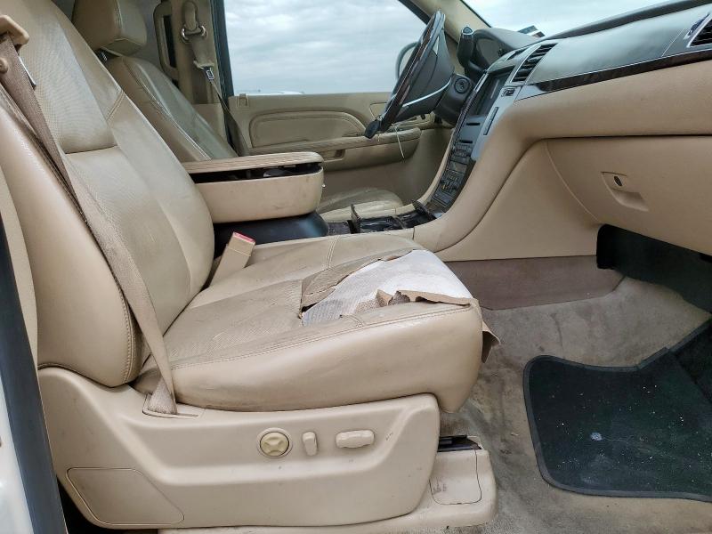 1GYFC26239R143548 - 2009 CADILLAC ESCALADE ESV LUXURY 奶油色 照片 7