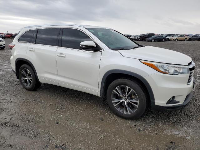 5TDKKRFH7GS174563 - 2016 TOYOTA HIGHLANDER XLE 白色 照片 4