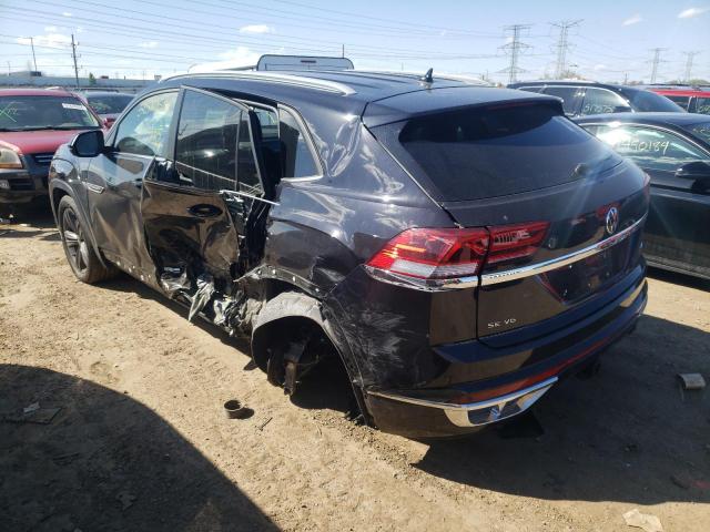 1V21E2CA6LC229323 - 2020 VOLKSWAGEN ATLAS CROS SE Черный фото 2