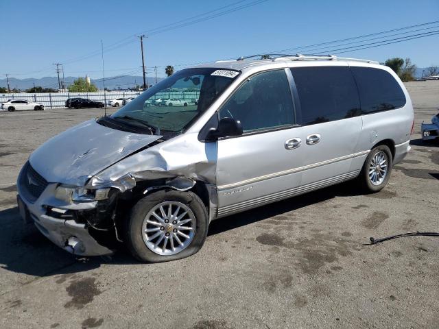 1C4GP64L3YB605213 - 2000 CHRYSLER TOWN & COU LIMITED SILVER photo 1