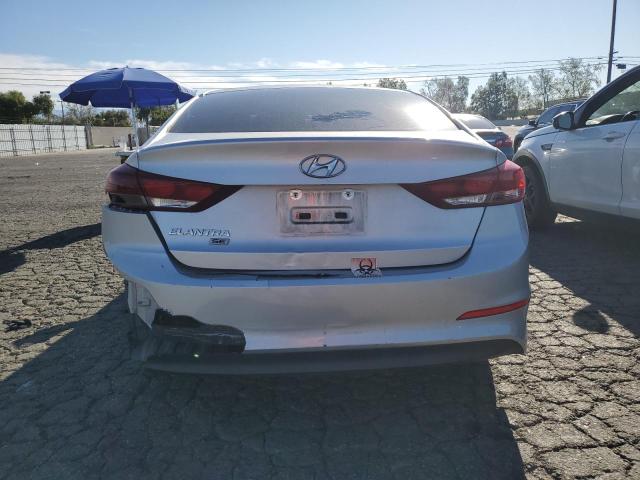 5NPD74LF8JH333068 - 2018 HYUNDAI ELANTRA SE SILVER photo 6