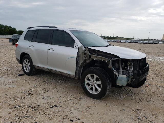 5TDZK3EH7BS028914 - 2011 TOYOTA HIGHLANDER BASE SILVER photo 4