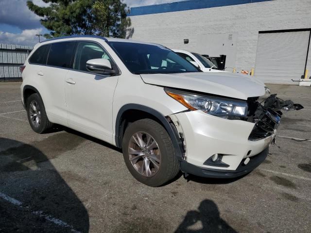 5TDKKRFH7FS090225 - 2015 TOYOTA HIGHLANDER XLE 白色 照片 4