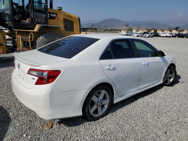 4T1BF1FK4EU410656 - 2014 TOYOTA CAMRY L WHITE photo 3