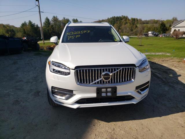 YV40621N7P1942715 - 2023 VOLVO XC90 PLUS WHITE photo 5