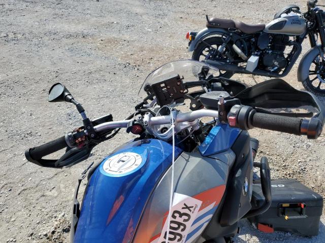 WB10A6109JZ656383 - 2018 BMW R1200 GS BLUE photo 8