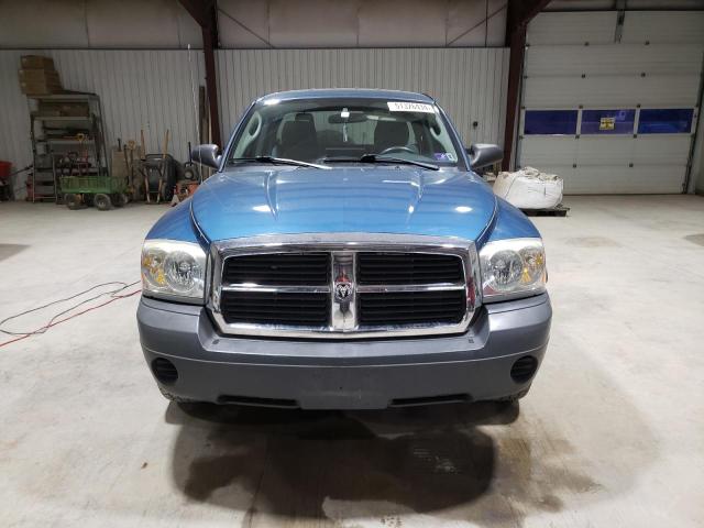 1D7HW22K85S122747 - 2005 DODGE DAKOTA ST BLUE photo 5