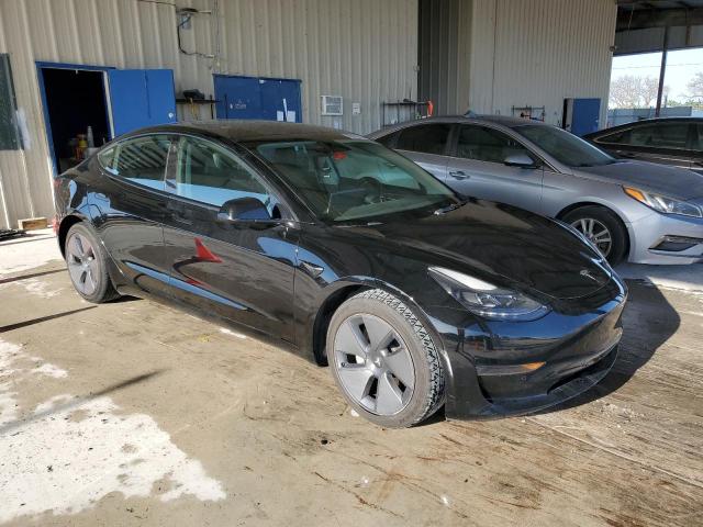 5YJ3E1EA7NF187199 - 2022 TESLA MODEL 3 BLACK photo 4