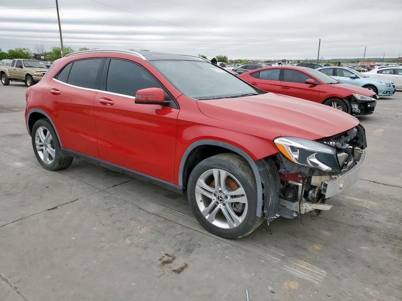 WDCTG4EBXKJ615138 - 2019 MERCEDES-BENZ GLA 250 Rojo foto 4