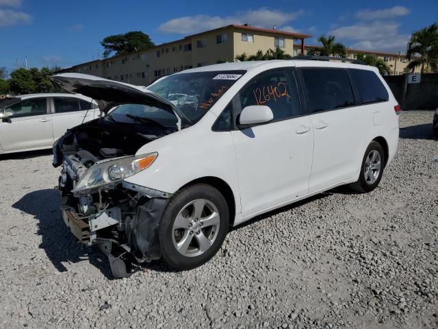 2013 TOYOTA SIENNA LE, 