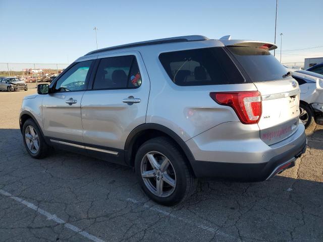 1FM5K8D80GGB10526 - 2016 FORD EXPLORER XLT SILVER photo 2