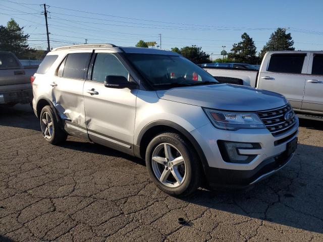 1FM5K8D80GGB10526 - 2016 FORD EXPLORER XLT SILVER photo 4