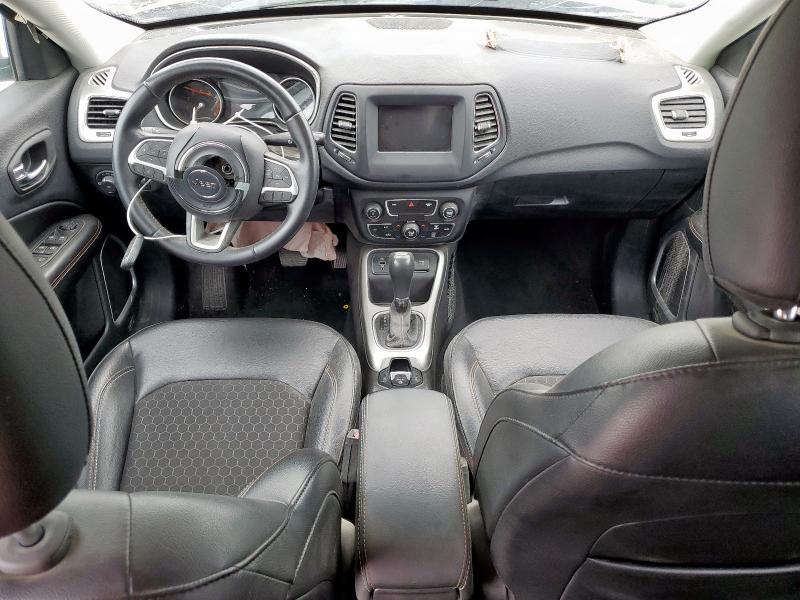 3C4NJCBB7LT129265 - 2020 JEEP COMPASS LATITUDE Boz foto 8